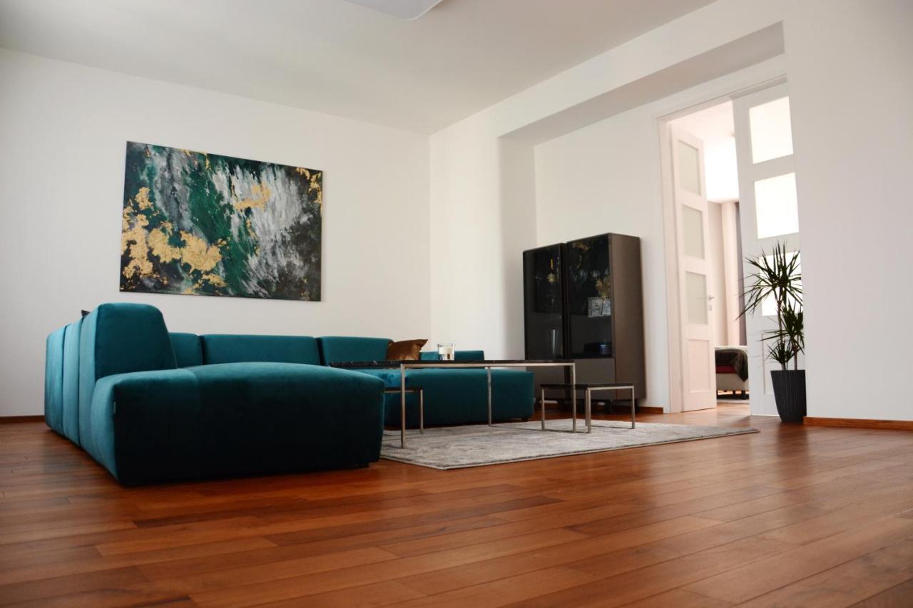 Premium apartment near Banská Bystrica square with two big bedrooms Exterior foto