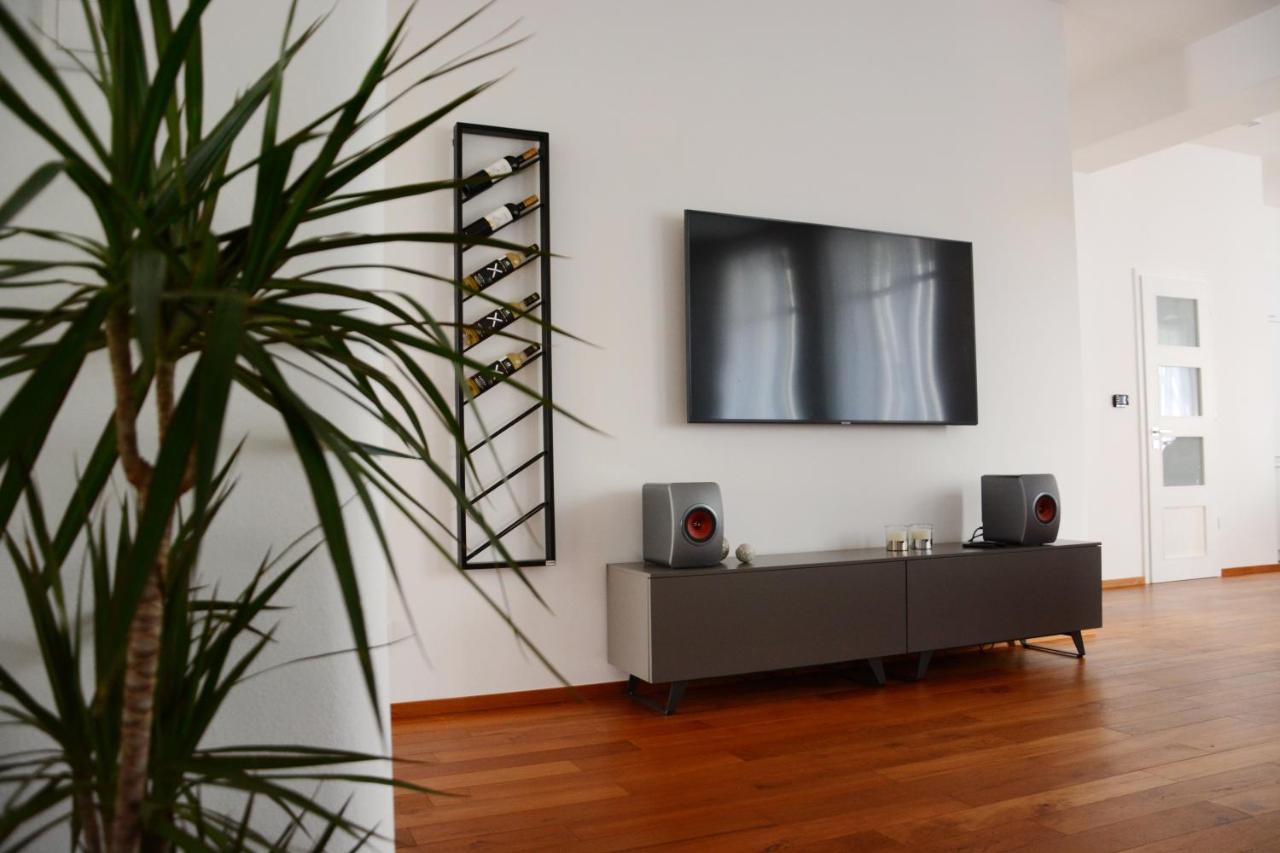 Premium apartment near Banská Bystrica square with two big bedrooms Exterior foto