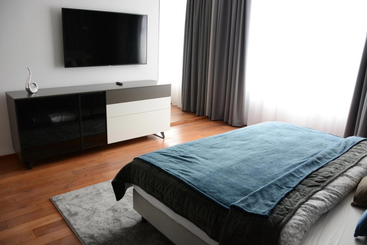 Premium apartment near Banská Bystrica square with two big bedrooms Exterior foto