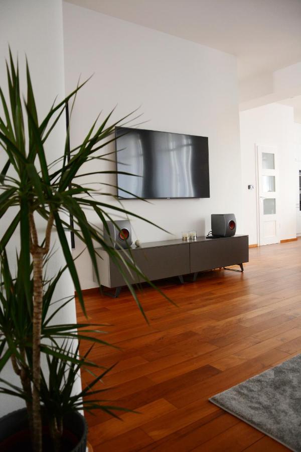 Premium apartment near Banská Bystrica square with two big bedrooms Exterior foto