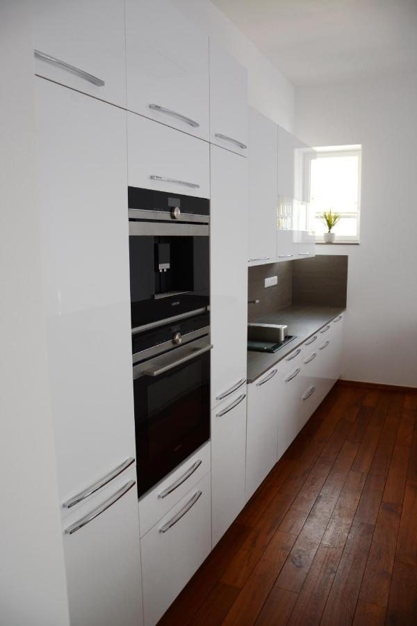 Premium apartment near Banská Bystrica square with two big bedrooms Exterior foto