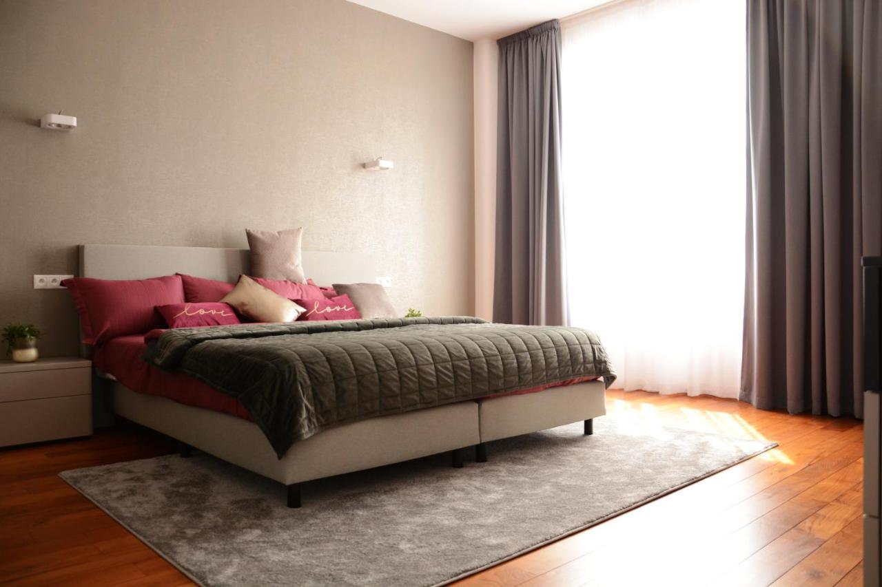 Premium apartment near Banská Bystrica square with two big bedrooms Exterior foto