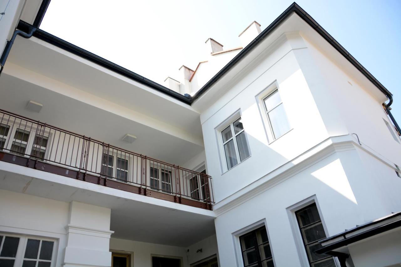 Premium apartment near Banská Bystrica square with two big bedrooms Exterior foto